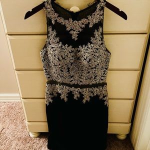 Short formal dress size medium